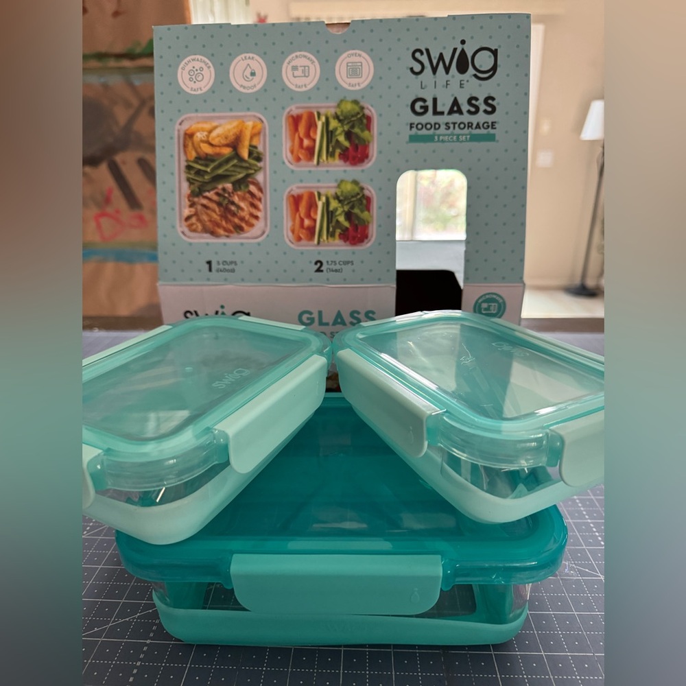 Swig Glass Food Storage 3 piece set. Aqua. BRAND NEW!